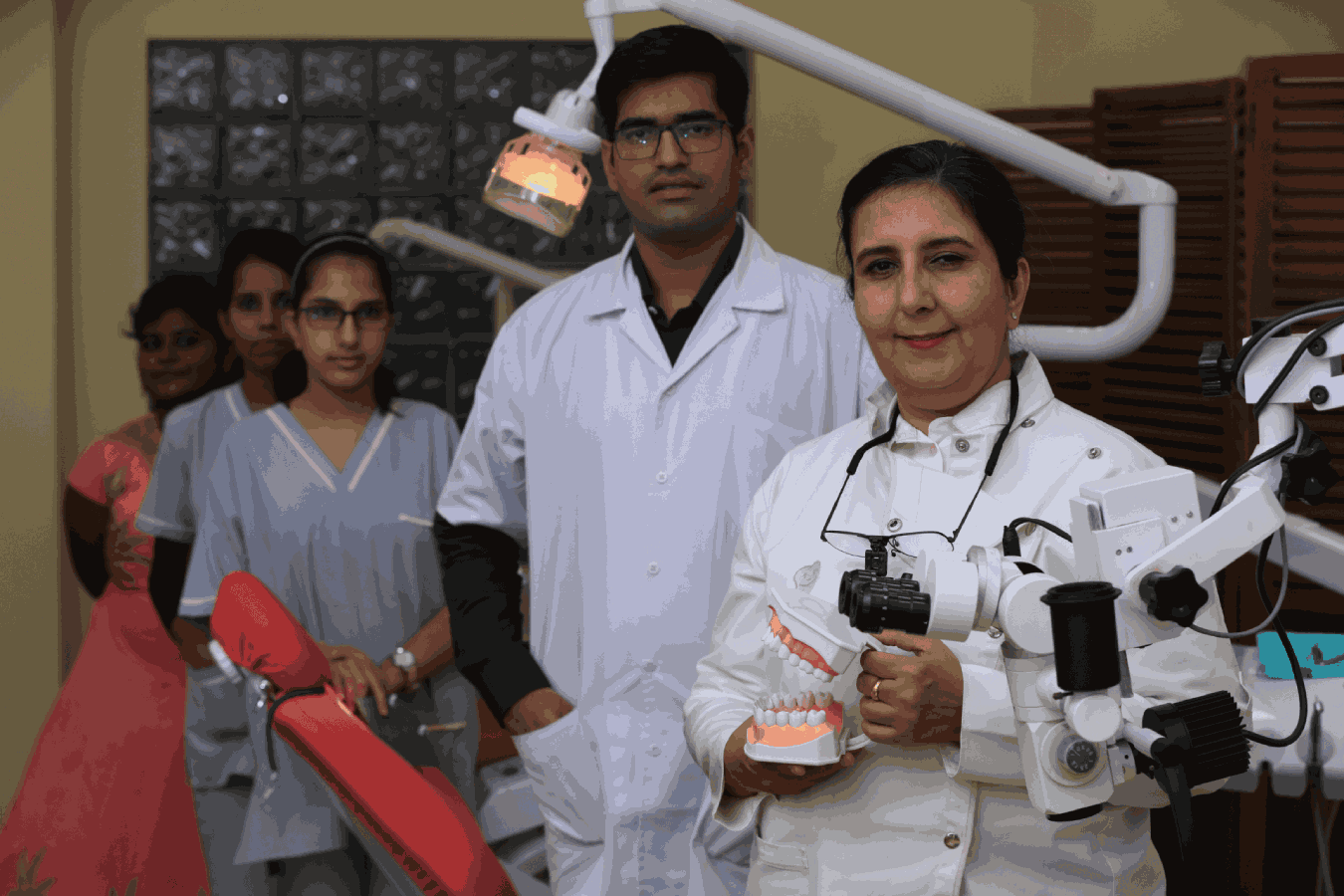 best dental clinic in agra